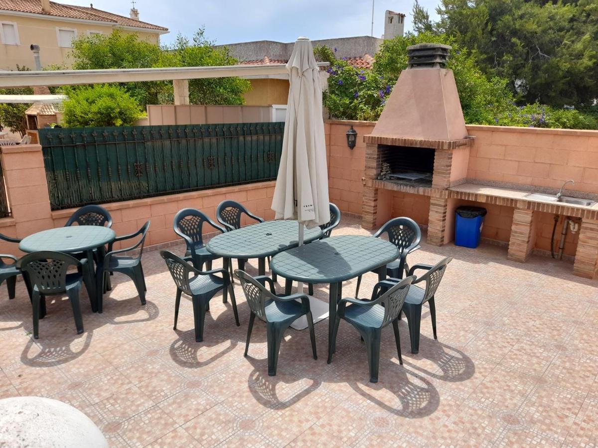 Chalet Muy Cerca De La Playa Con Piscina Privada Dehesa de Campoamor  المظهر الخارجي الصورة