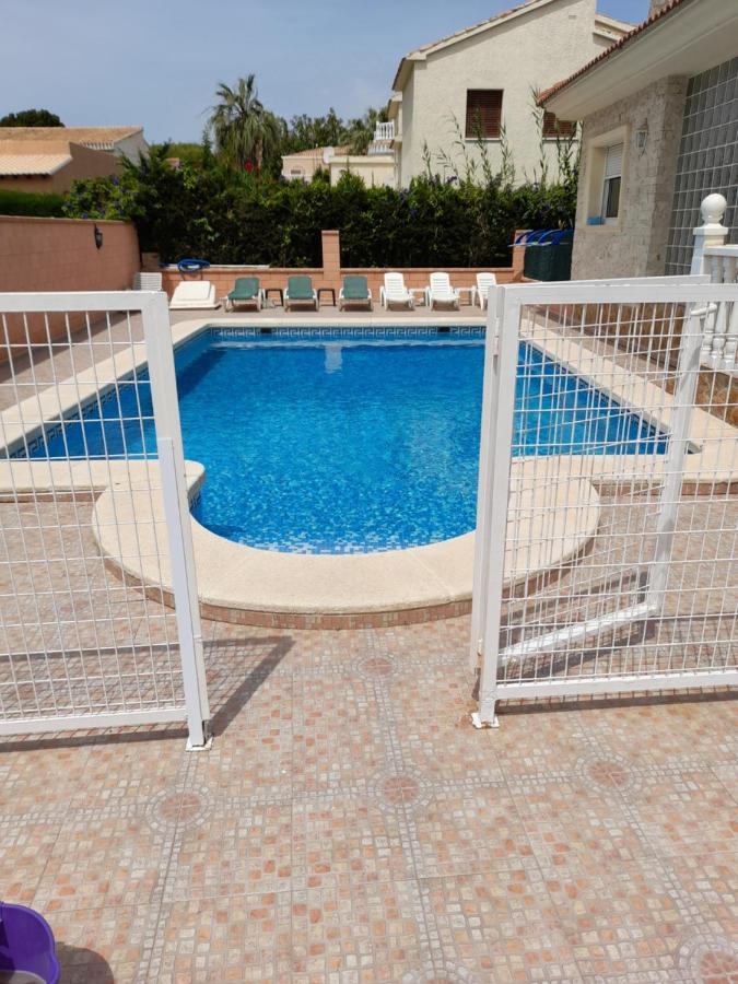 Chalet Muy Cerca De La Playa Con Piscina Privada Dehesa de Campoamor  المظهر الخارجي الصورة